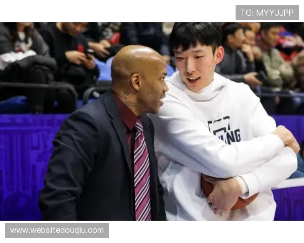 斗球体育直播CBA赛季最新资讯,球队排名、赛程安排及明星球员动态一手掌握