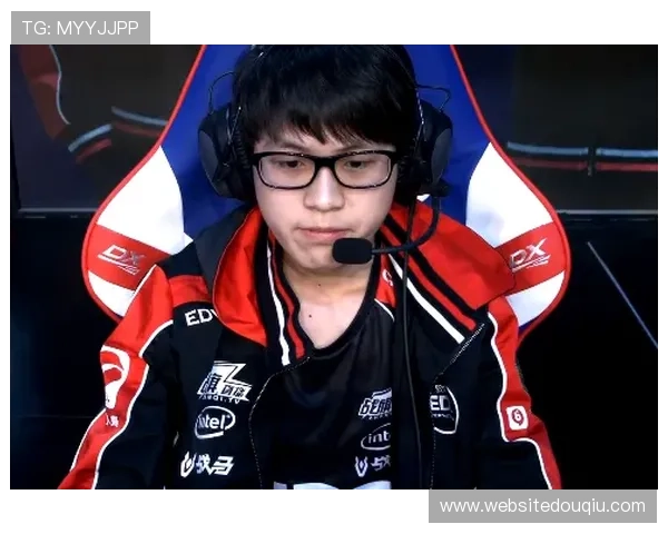 斗球直播app下载2024官方最新版，享受高清赛事直播与多场次实时互动体验